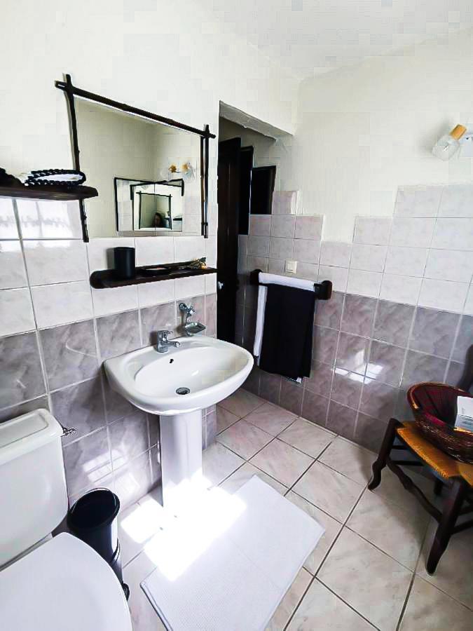 Les Chambres Du Roc Le Roc Exteriör bild